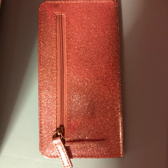 Wallets - Picture 3 of 3